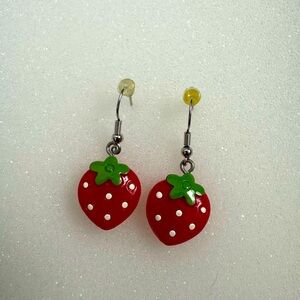 Vintage strawberries earrings